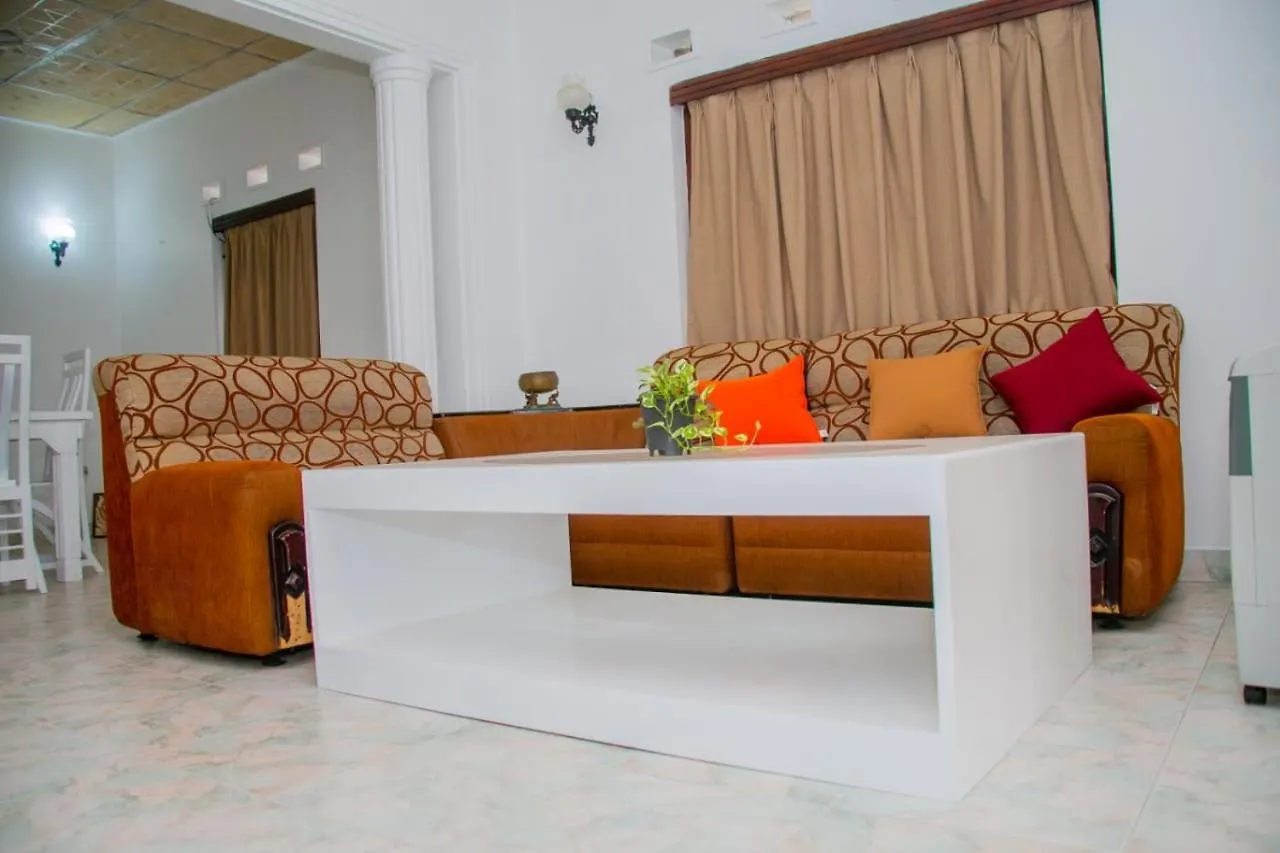 Niwahana Transit City Hotel Katunayake